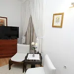 Apartment Old Town Manosa